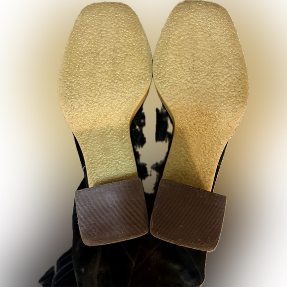 Vince Camuto Elegant Black Over the Knee Boots - Picture 7 of 9